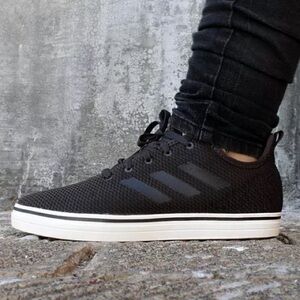 ADIDAS TRUE CHILL SNEAKER